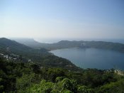 800px-puerto_marques_bay_in_acapulco-_mexico